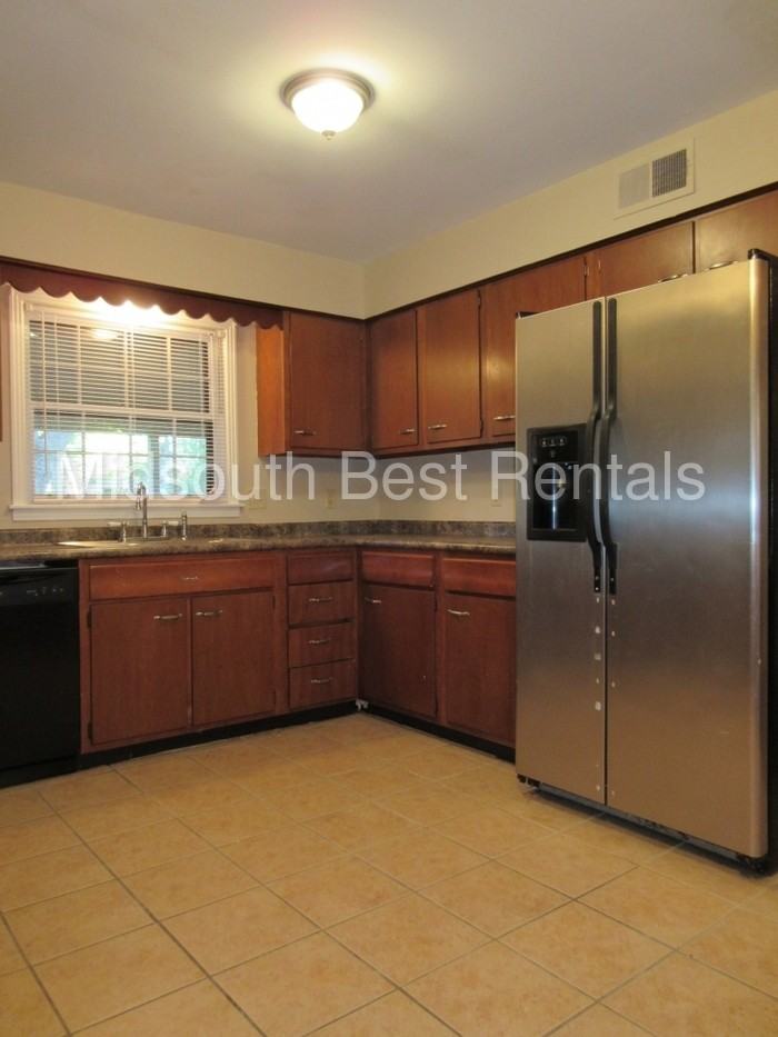 6250 Quince Rd - Photo 3 of 4