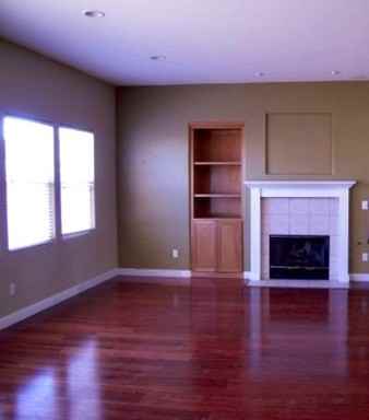 2414 Ellen Ln - Photo 3 of 7