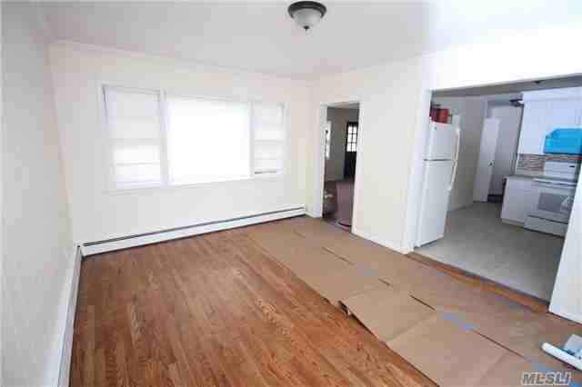 321 Kurzon Rd - Photo 3 of 12