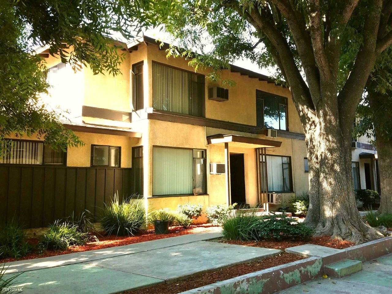 306 N San Antonio Ave - Photo 2 of 10