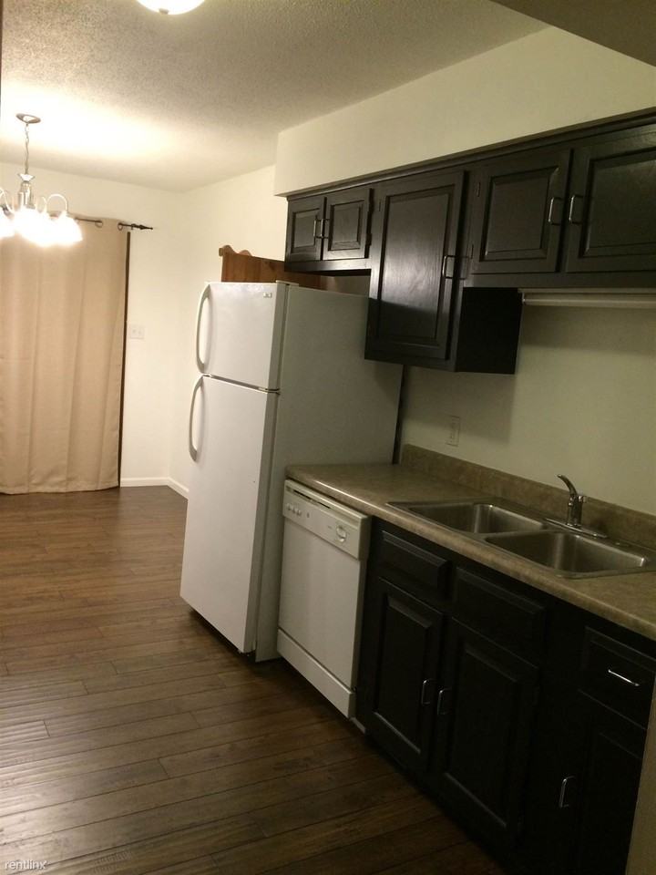 129 Maple Grove Way - Photo 3 of 10