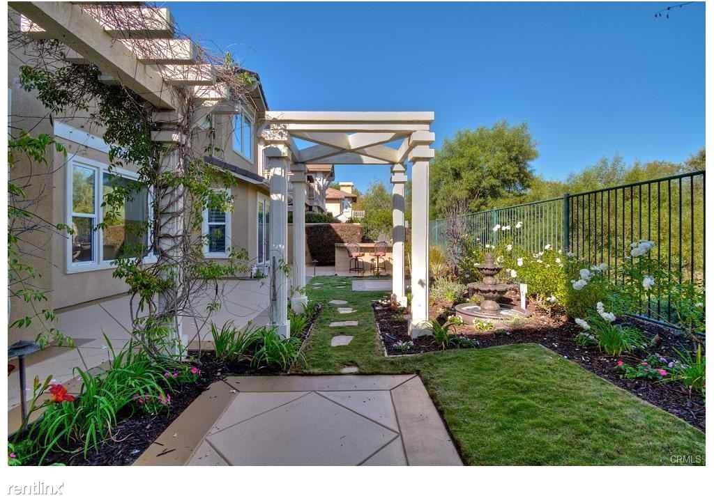 32 Vela Ct - Photo 2 of 23