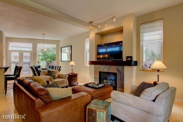 5044 4th St - Photo 2 of 12