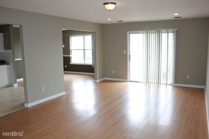 12 Claire Ct - Photo 3 of 12