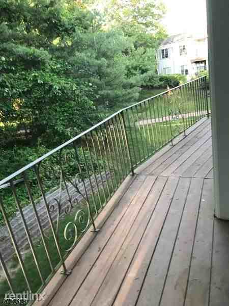 188 Riveredge Dr - Photo 2 of 15