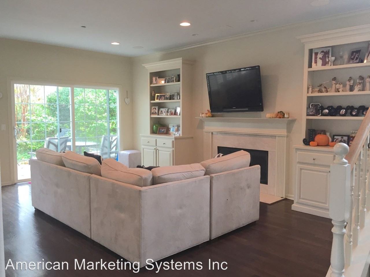 22 Elizabeth Cir - Photo 3 of 21