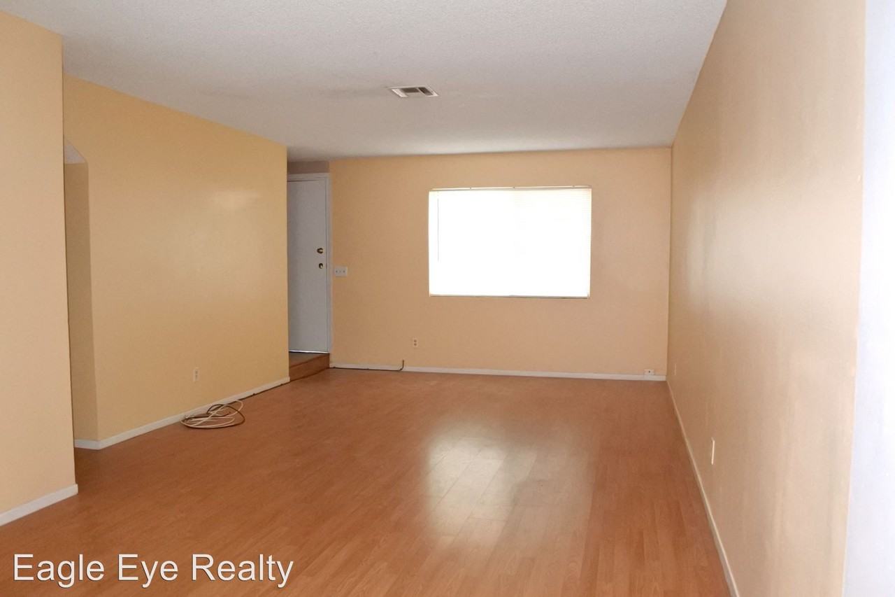 Division Street - Photo 3 of 10