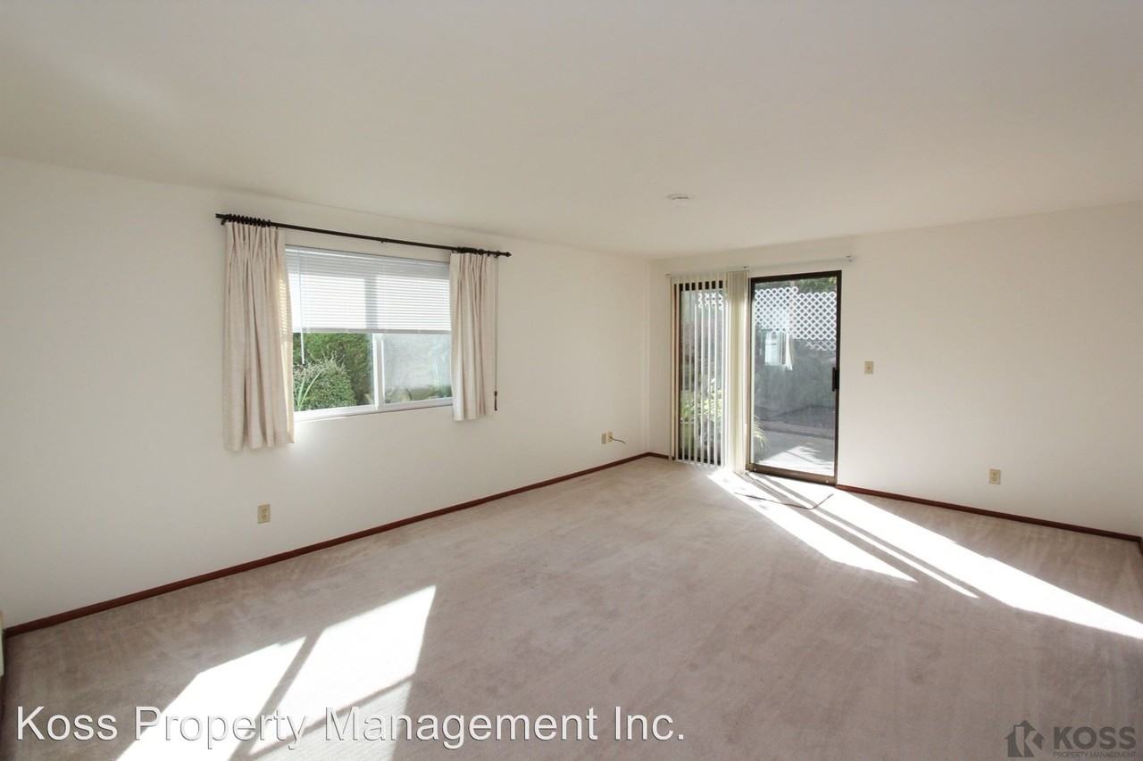 2914 NW 85th St - Photo 2 of 8