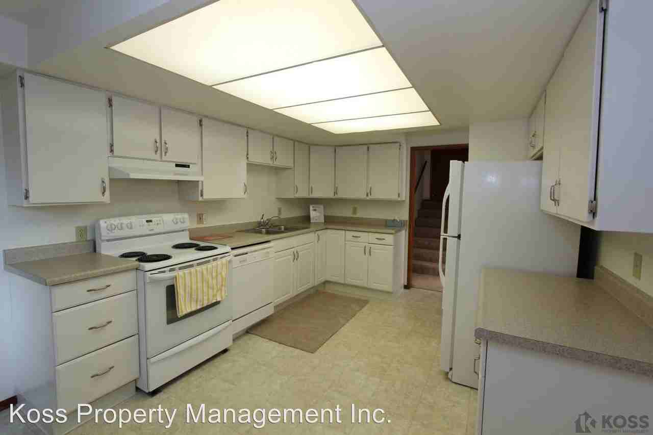 2914 NW 85th St - Photo 3 of 8