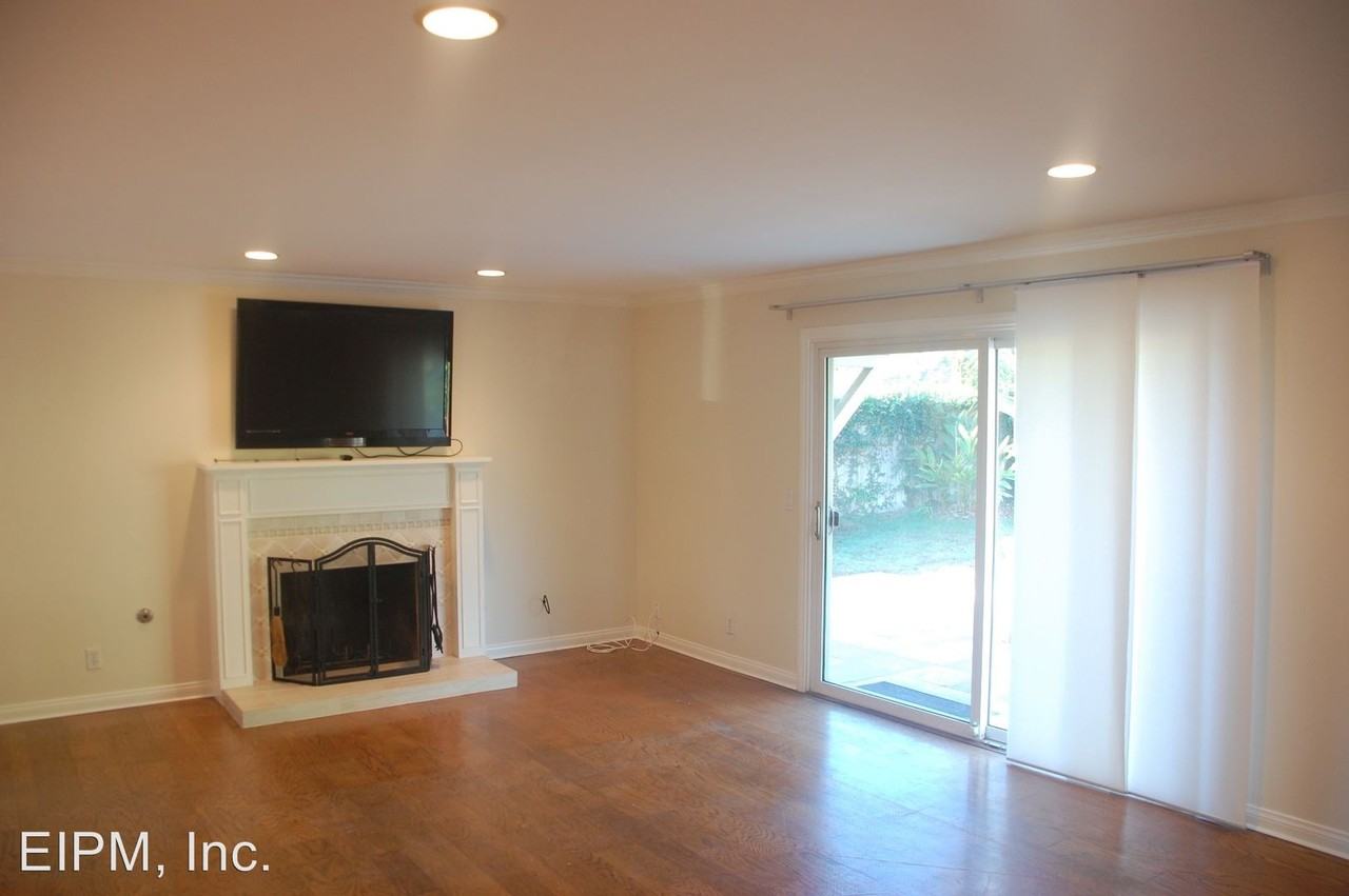 683 Catania Way - Photo 3 of 11