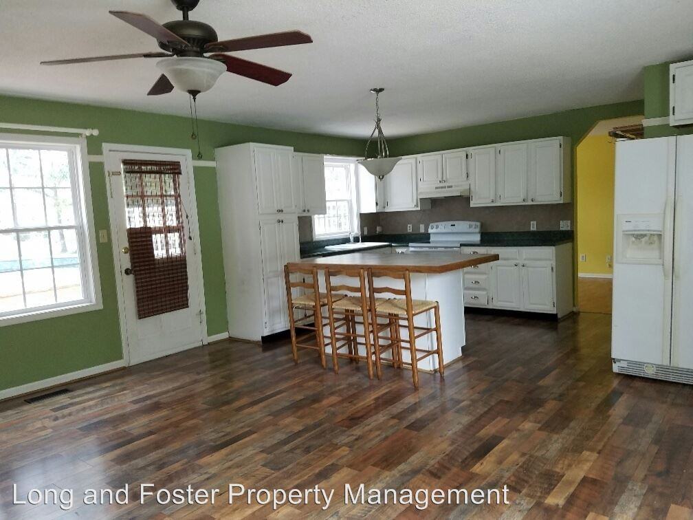 604 Laura Lee St - Photo 3 of 14