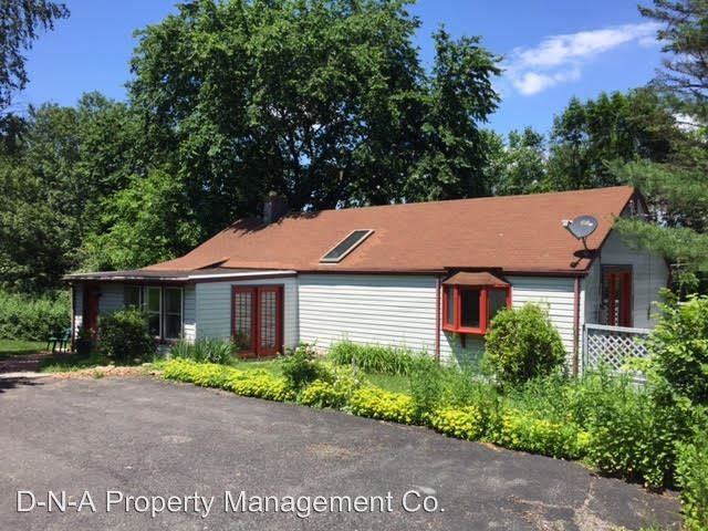 307 Upper Greenhill Rd - Photo 2 of 10
