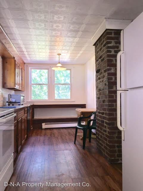 307 Upper Greenhill Rd - Photo 3 of 10