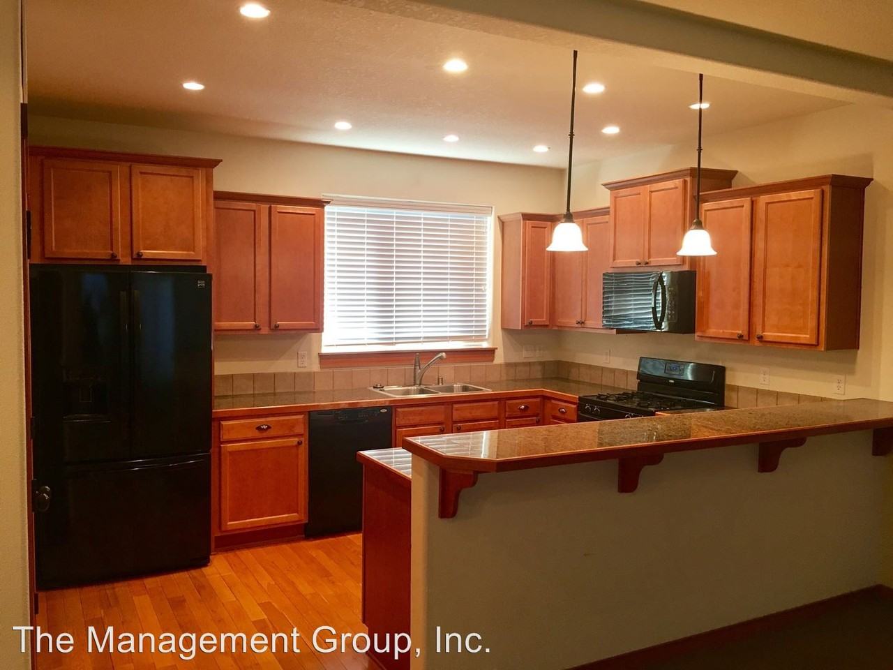 515 NE 85th Way - Photo 2 of 18