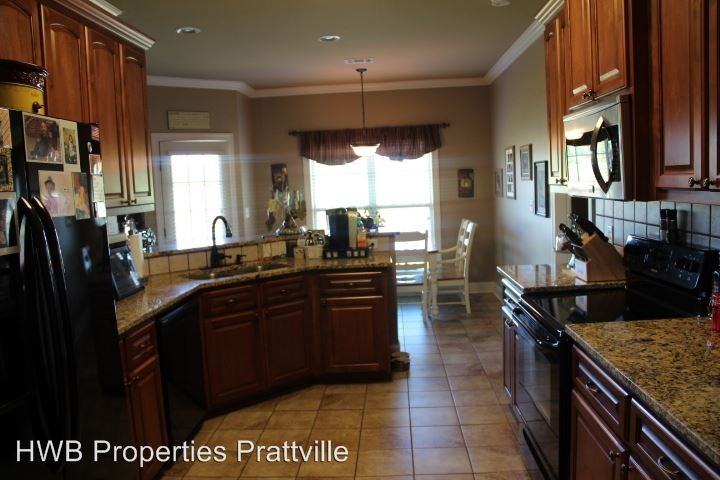 375 Country Club Dr - Photo 3 of 41