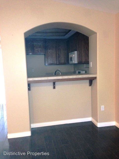 5801 Sarona St - Photo 3 of 17