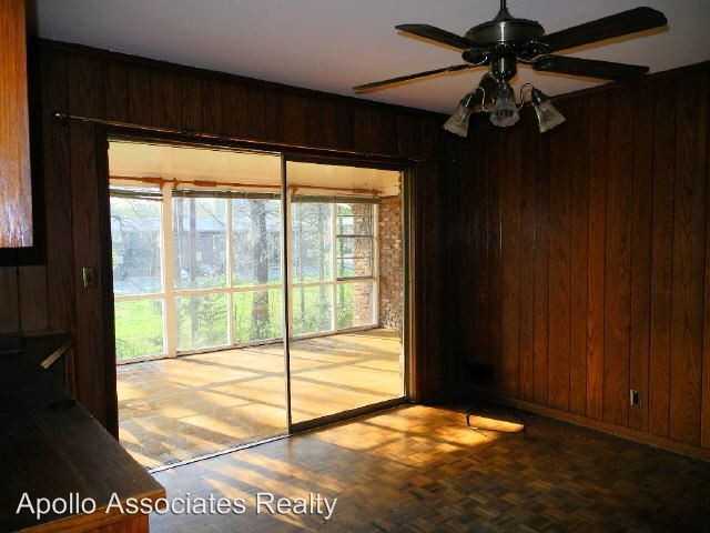 1809 Shepherd Cir SW - Photo 2 of 3