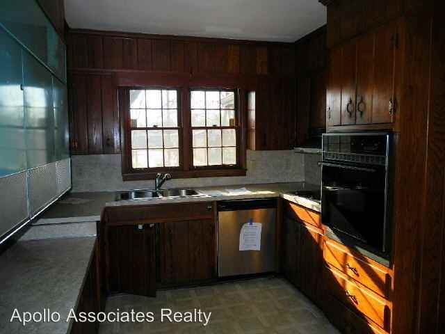 1809 Shepherd Cir SW - Photo 3 of 3