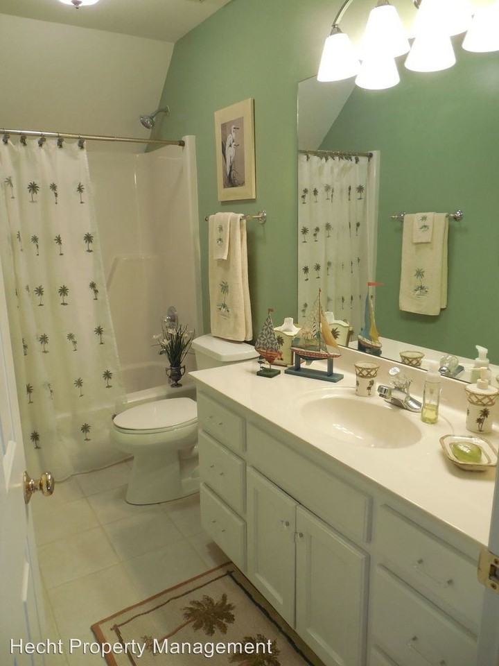 150 Woodfern Pl - Photo 2 of 14