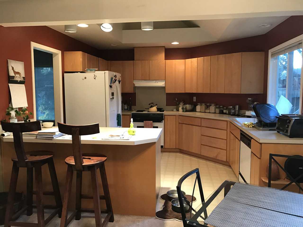 9509 NE 11th Way - Photo 2 of 11