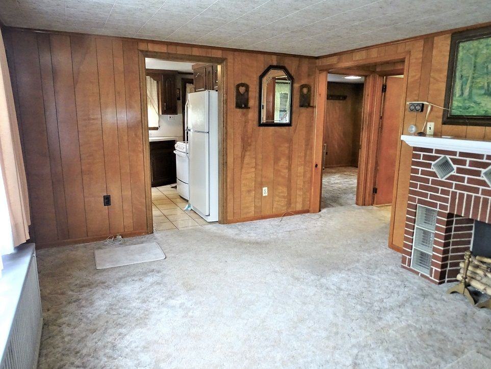 731 E Maple St - Photo 3 of 16