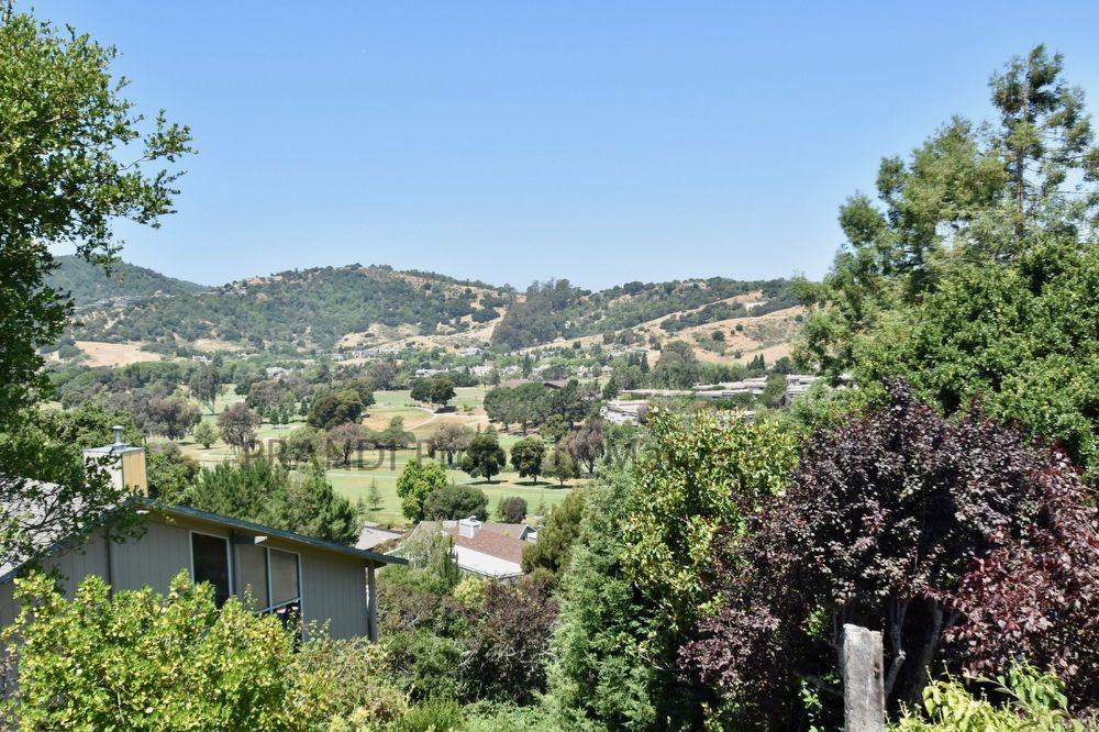 169 San Marino Dr - Photo 2 of 21