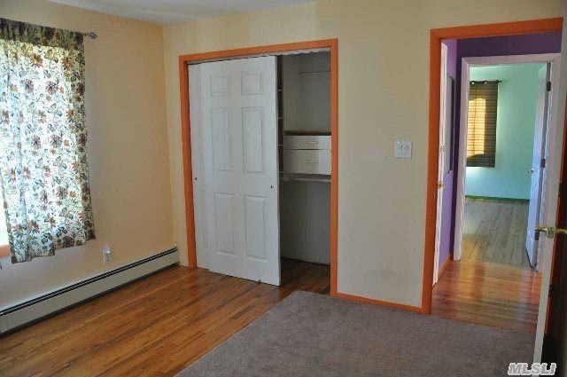 139 Morton Blvd - Photo 3 of 15