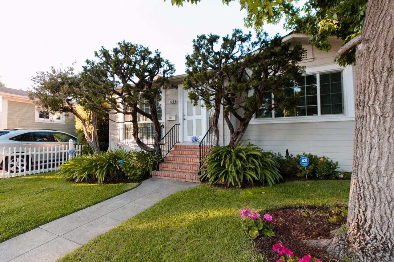 820 Laurel Ave - Photo 2 of 20