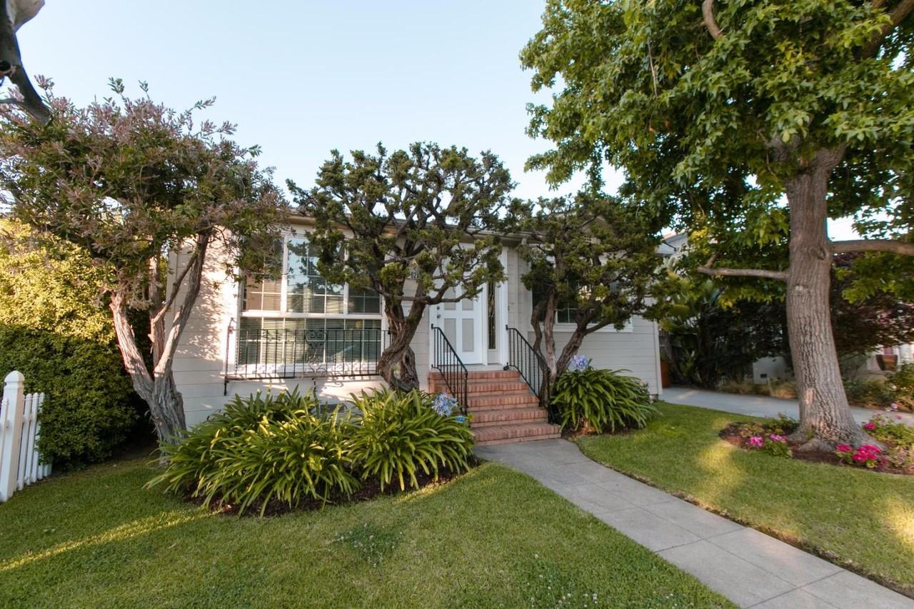 820 Laurel Ave - Photo 3 of 20