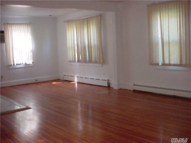 45 Westminster Rd - Photo 3 of 12