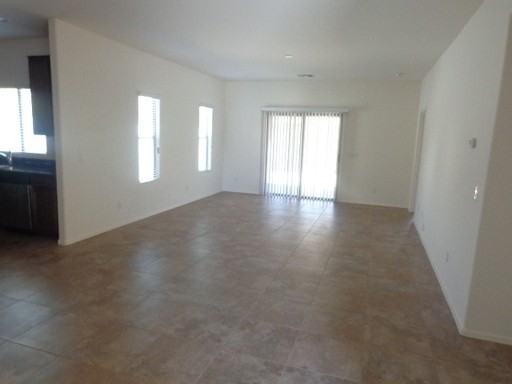 7908 S 50th Ln - Photo 2 of 9