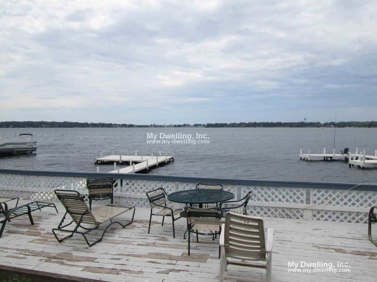 1409 S Shore Dr - Photo 2 of 32