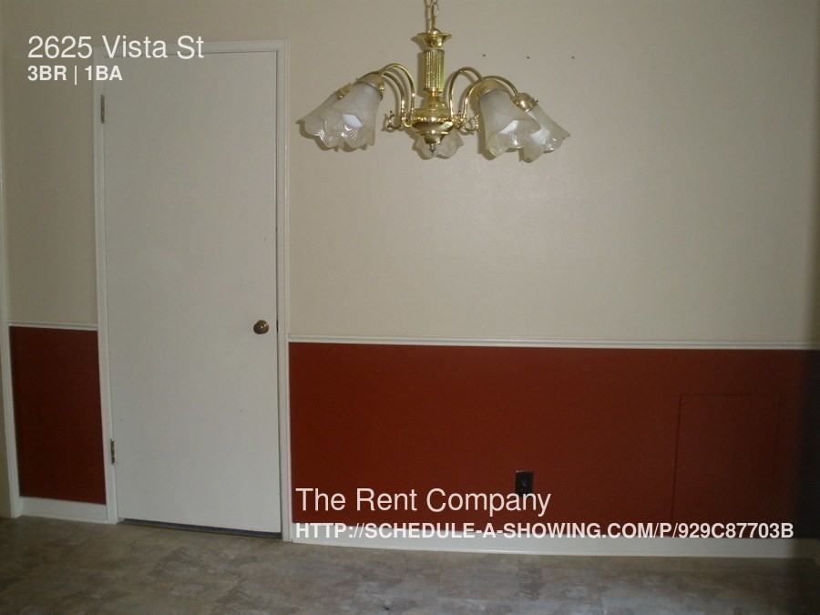 2625 Vista St - Photo 2 of 3