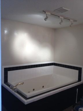 2905 Sandarac Ln - Photo 3 of 6