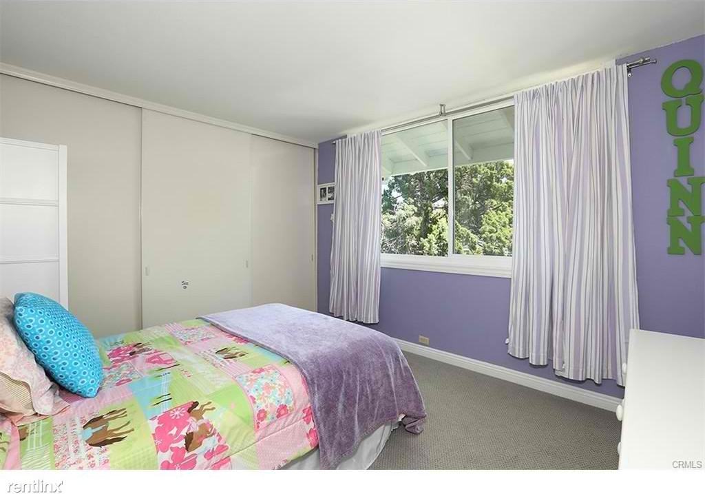 1827 Port Seabourne Way - Photo 3 of 28