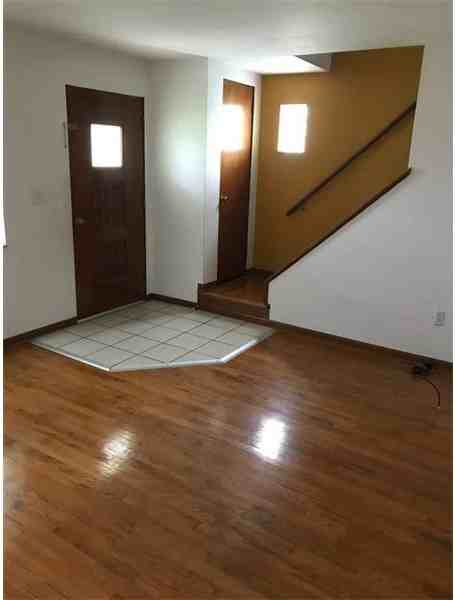 316 Broadway St Ext - Photo 2 of 10