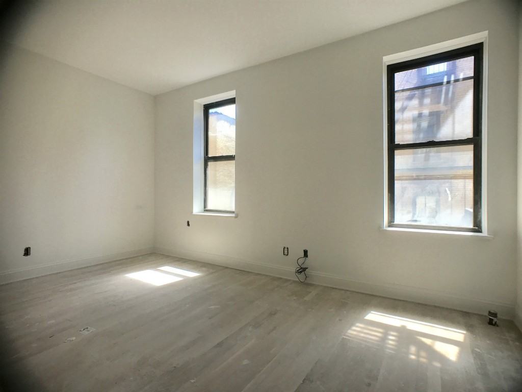 105 Pinehurst Ave #43