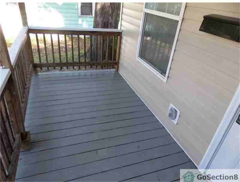 1037 12th Ave S - Photo 3 of 15
