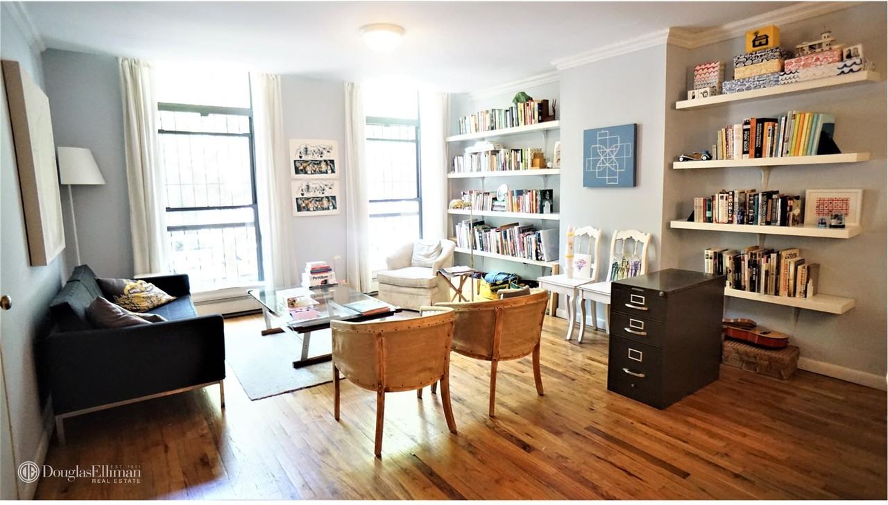 112 S Elliott Pl #1 - Photo 2 of 10