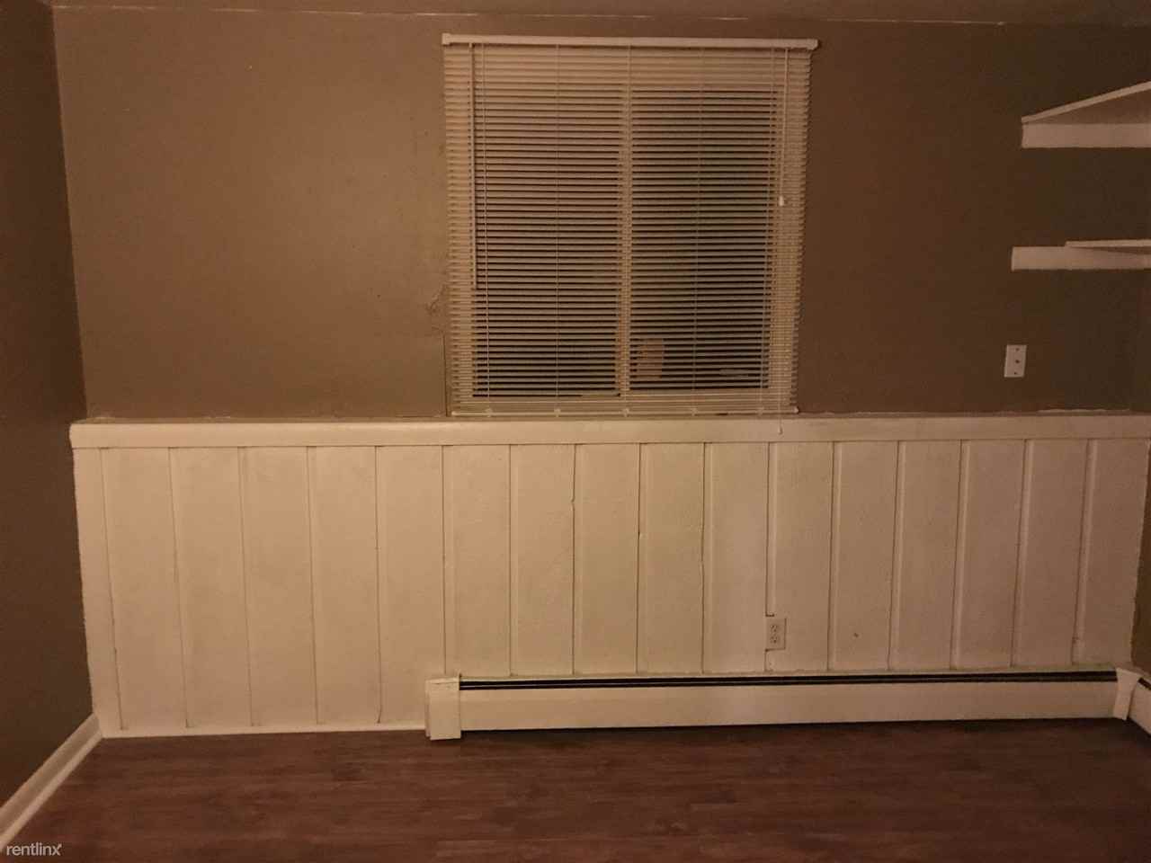 949 Austin St - Photo 3 of 4