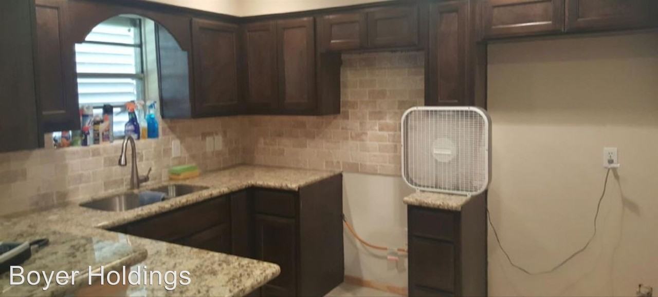 7501 Canary Cir - Photo 3 of 8