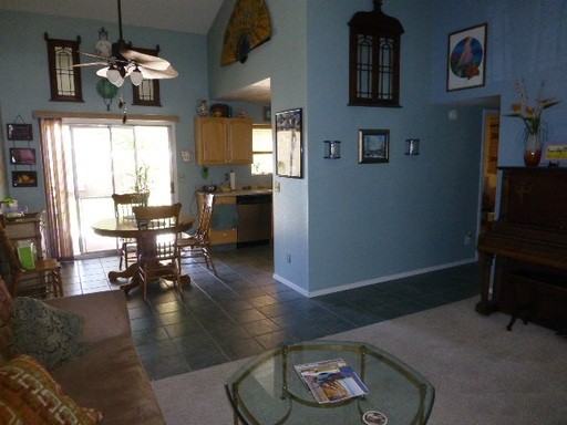 7124 S Alder Dr - Photo 3 of 16