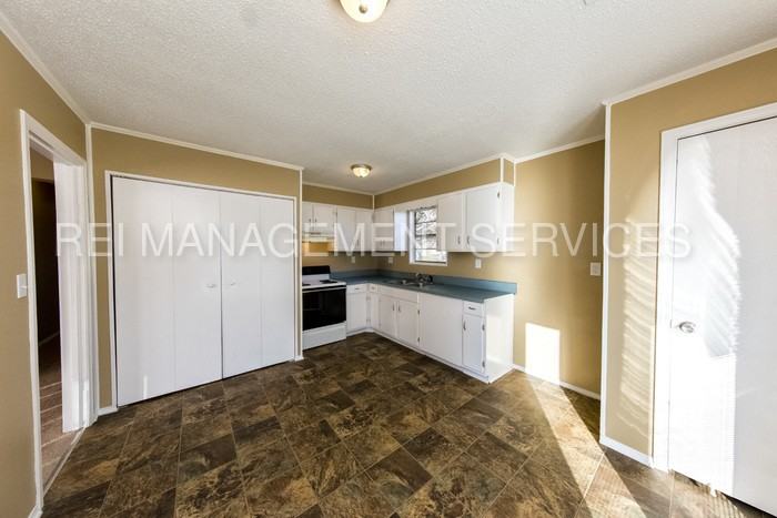 821 Willow Bend Ln - Photo 2 of 6