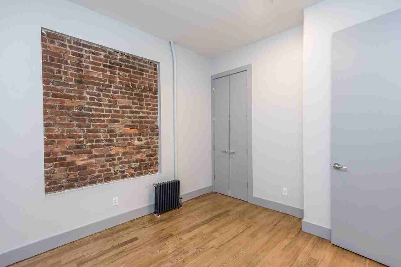 227 Hancock Street #12AE