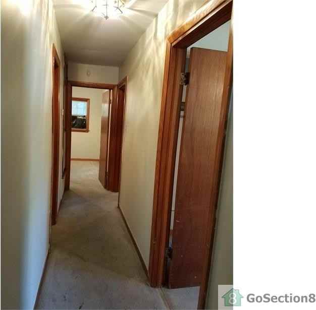 5604 Overlook Rd - Photo 3 of 7