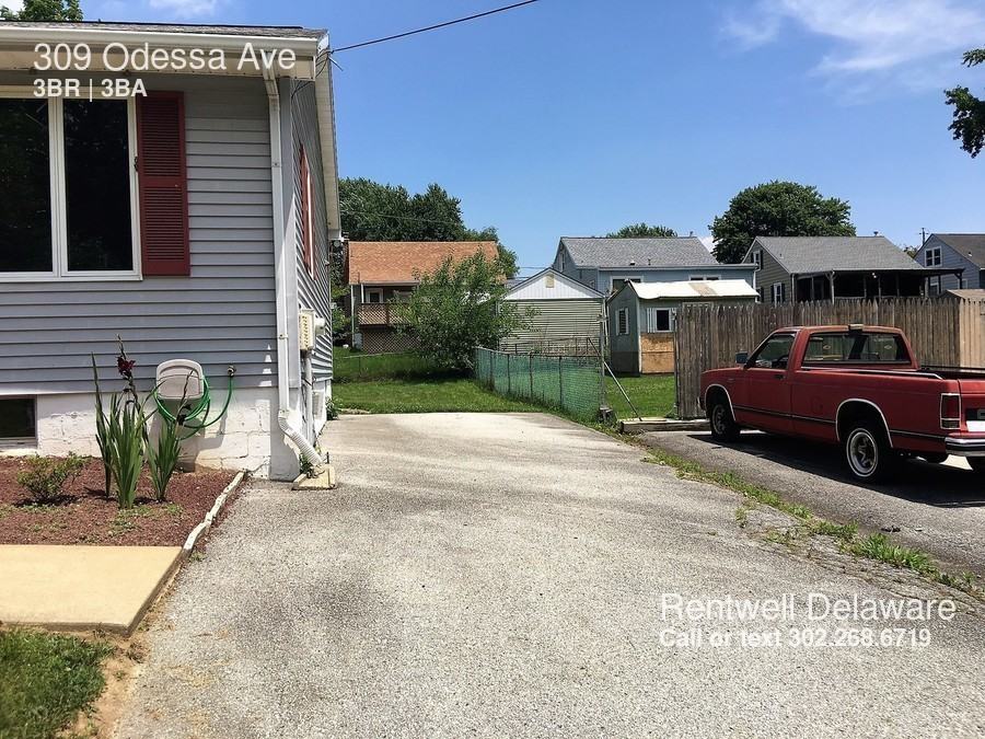 309 Odessa Ave - Photo 3 of 22