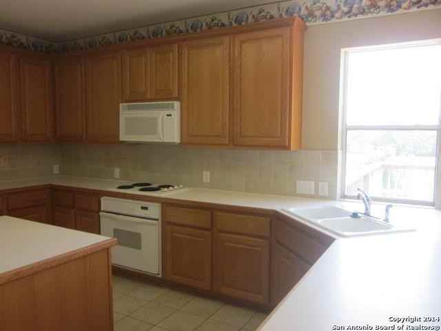 1746 Escada - Photo 2 of 10