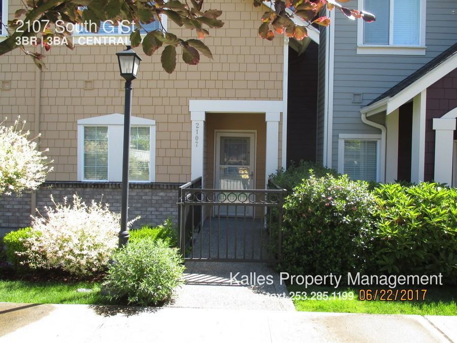 2107 S G St