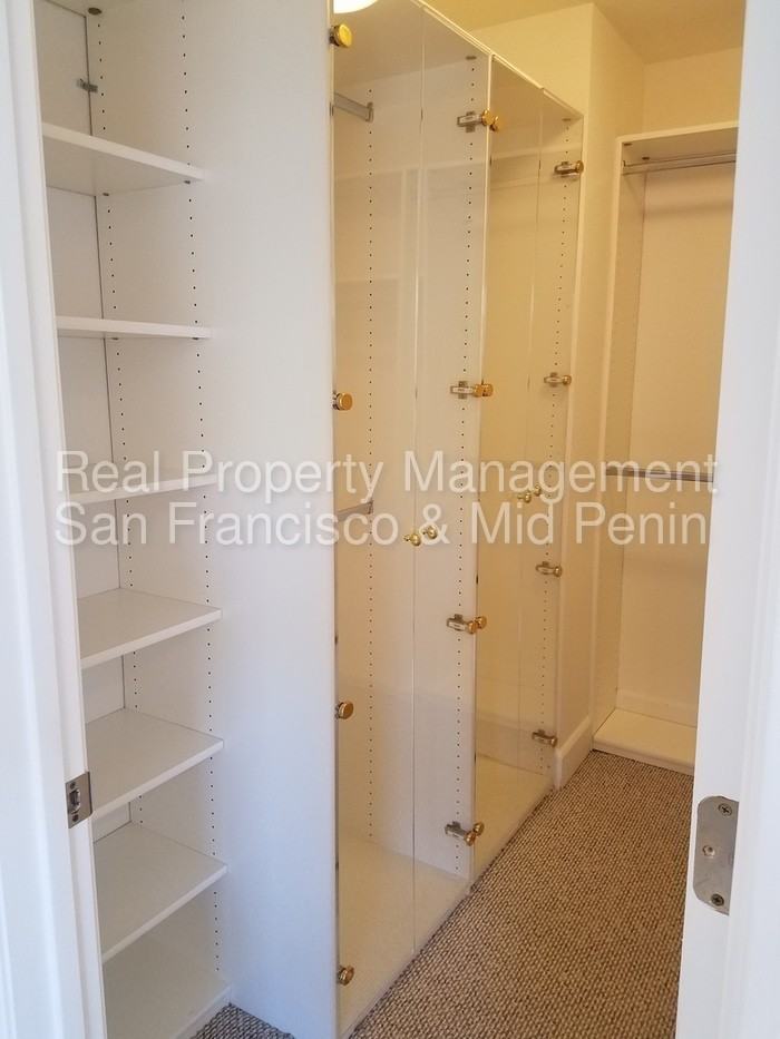 17 Oxford Ct - Photo 2 of 30