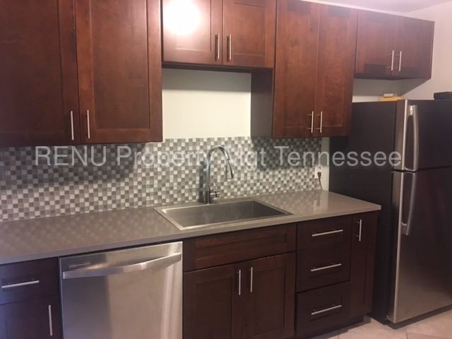 1325 Kermit Dr - Photo 3 of 6